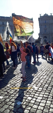 Roma, piazza della Repubblica - manifestanti